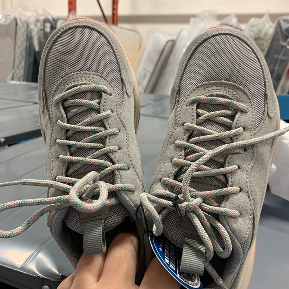 Columbia shoes - Picture 4 of 6